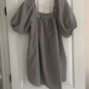 Black and White gingham puff sleeve dress